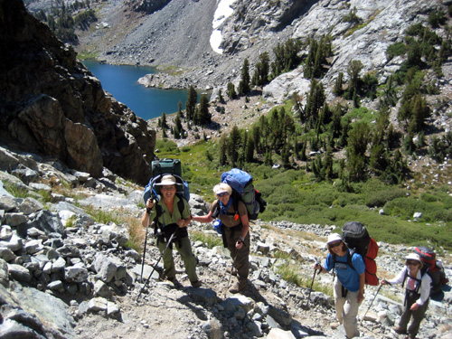 Climbing up from Minaret Lake